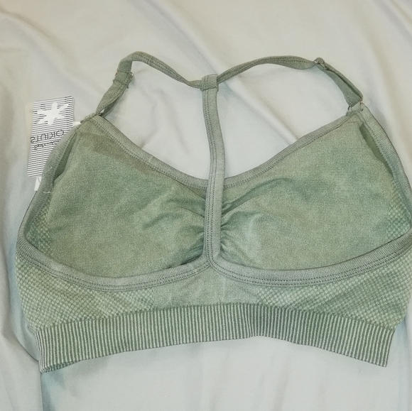 ⭐2/$20⭐Light green sports bra - Picture 2 of 2